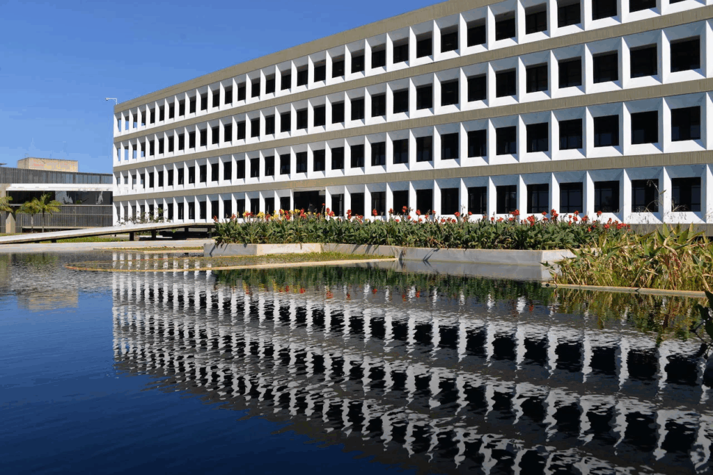 Concurso TCU: salário de Auditor ultrapassa os R$ 26 mil!